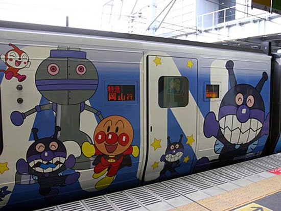 train_Anpanman_train_JR_Shikoku_Shikoku